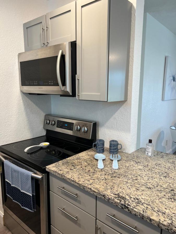 Hostal Beach Vacation Mode Bradenton Exterior foto